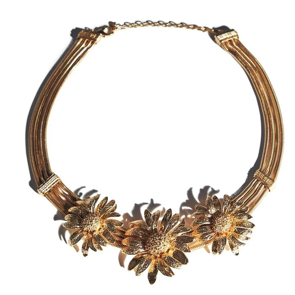 Zara Daisy Chain Belt NWT